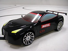  Model Nissanu GTR při testování 